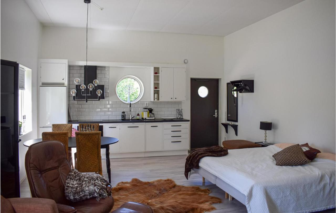 Beautiful Apartment In Lagan With House Sea View エクステリア 写真