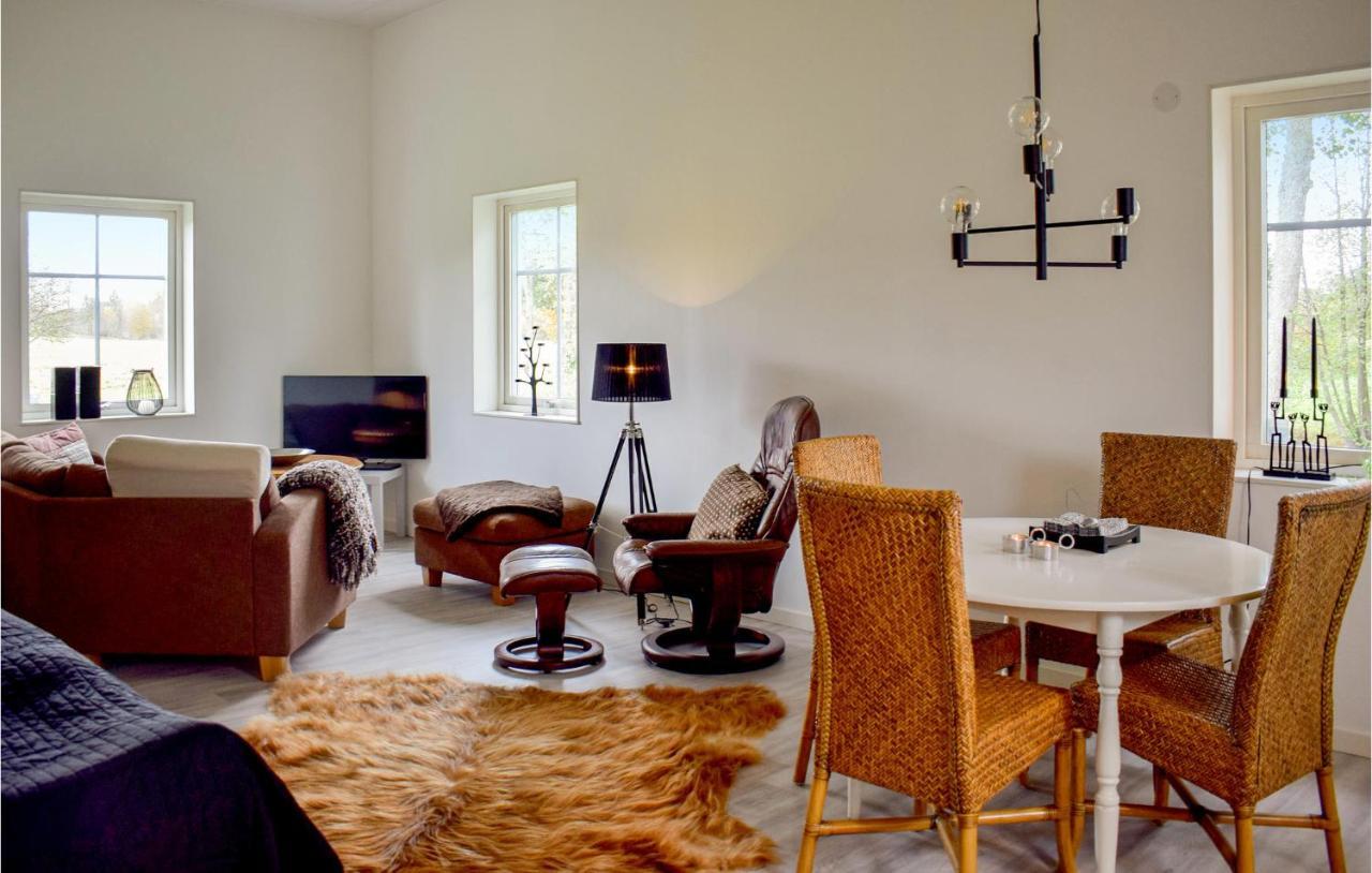 Beautiful Apartment In Lagan With House Sea View エクステリア 写真